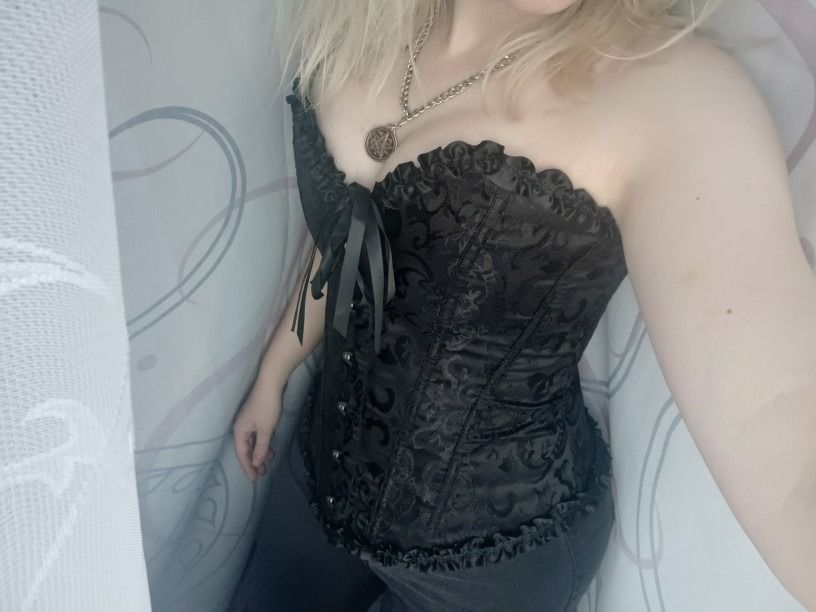 Customer photo review of Overbust Curves Steampunk corset