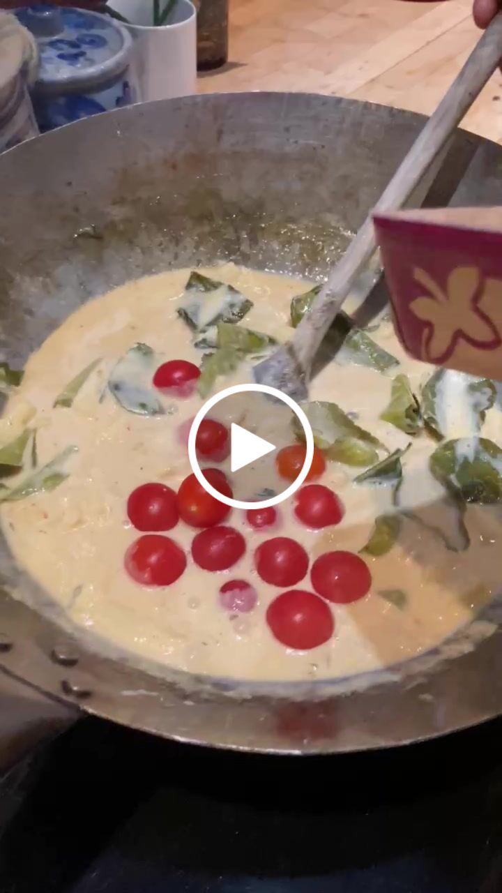 Customer video review of Grünes Thai Curry Kochbox (für 3-4 Portionen) in der Schilfgrastasche