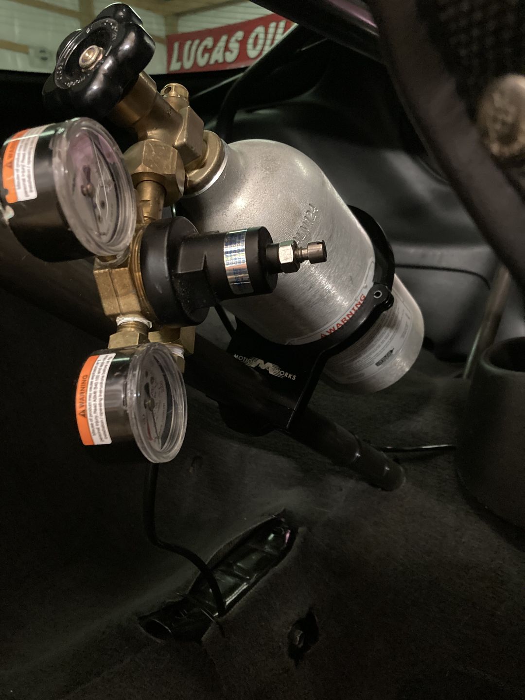 Customer photo review of Motion Raceworks Black Anodized 2.5lb CO2 Bottle Bracket (Bottle Not Included) 25-10007