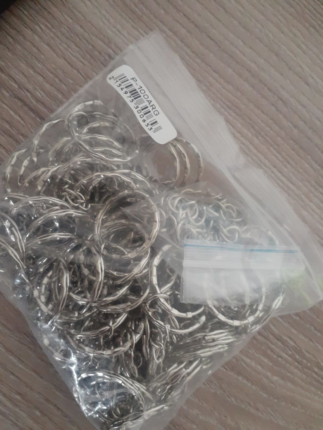 Customer photo review of Pack 100 Argollas de llavero