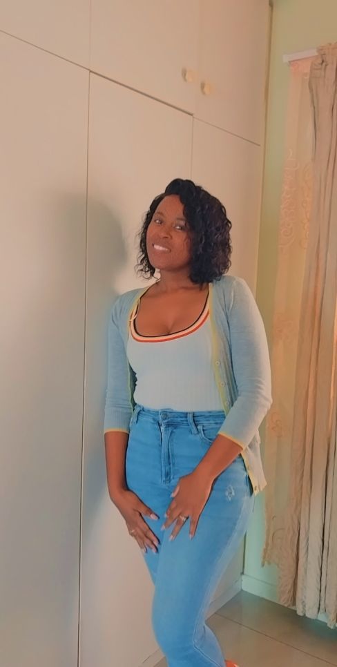 Customer photo review of NOSIE - Brazilian 13x4 Lace Front Wig