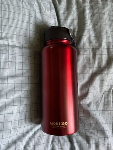 Customer photo review of 32oz Metallic Ace Bottle 950ml