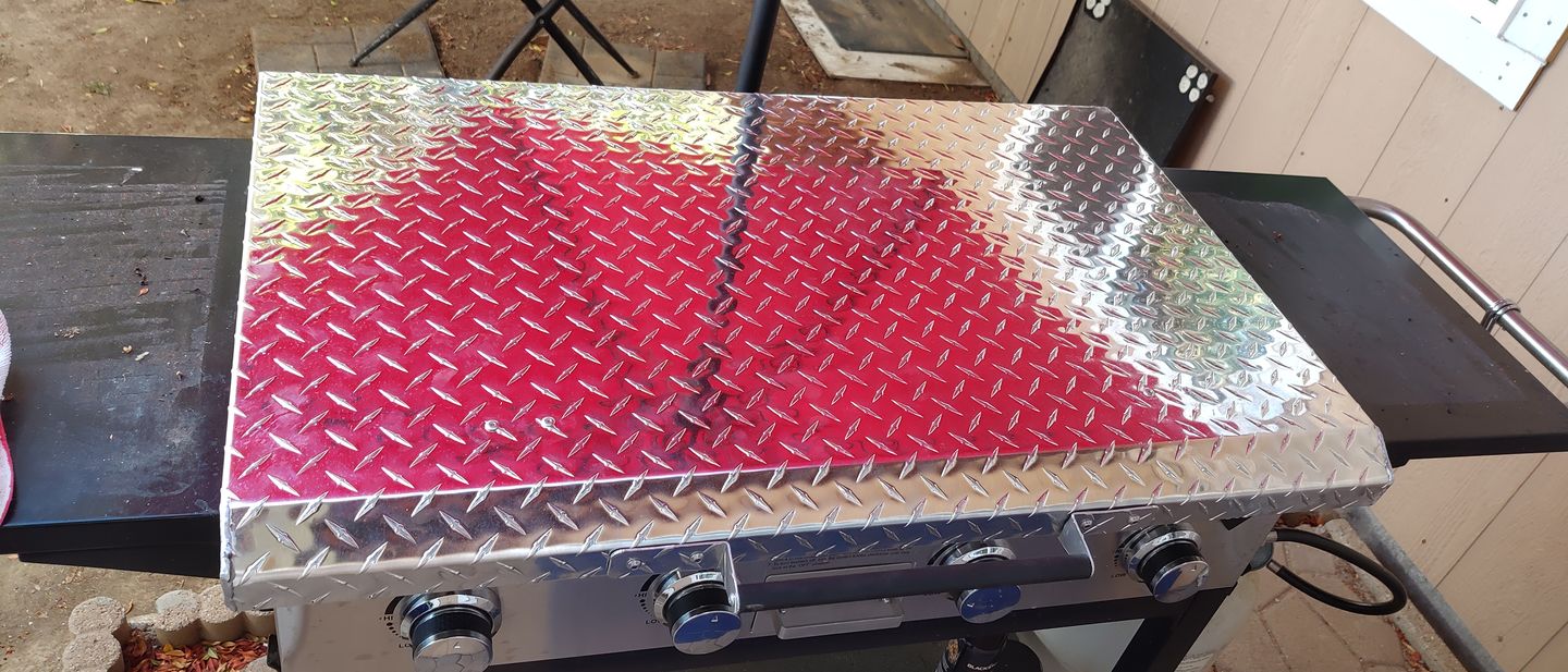 Customer photo review of GriddleGuard Diamond Plate Hard Cover Lid for Blackstone 36" Griddle