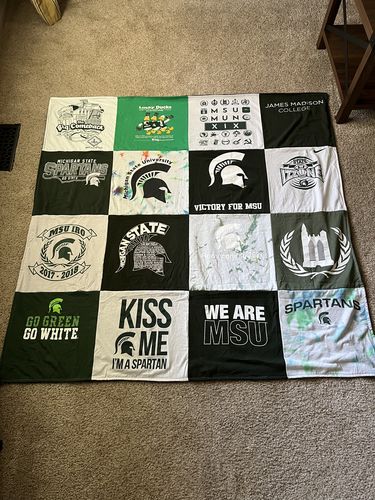 Customer photo review of Classic T-Shirt Blanket