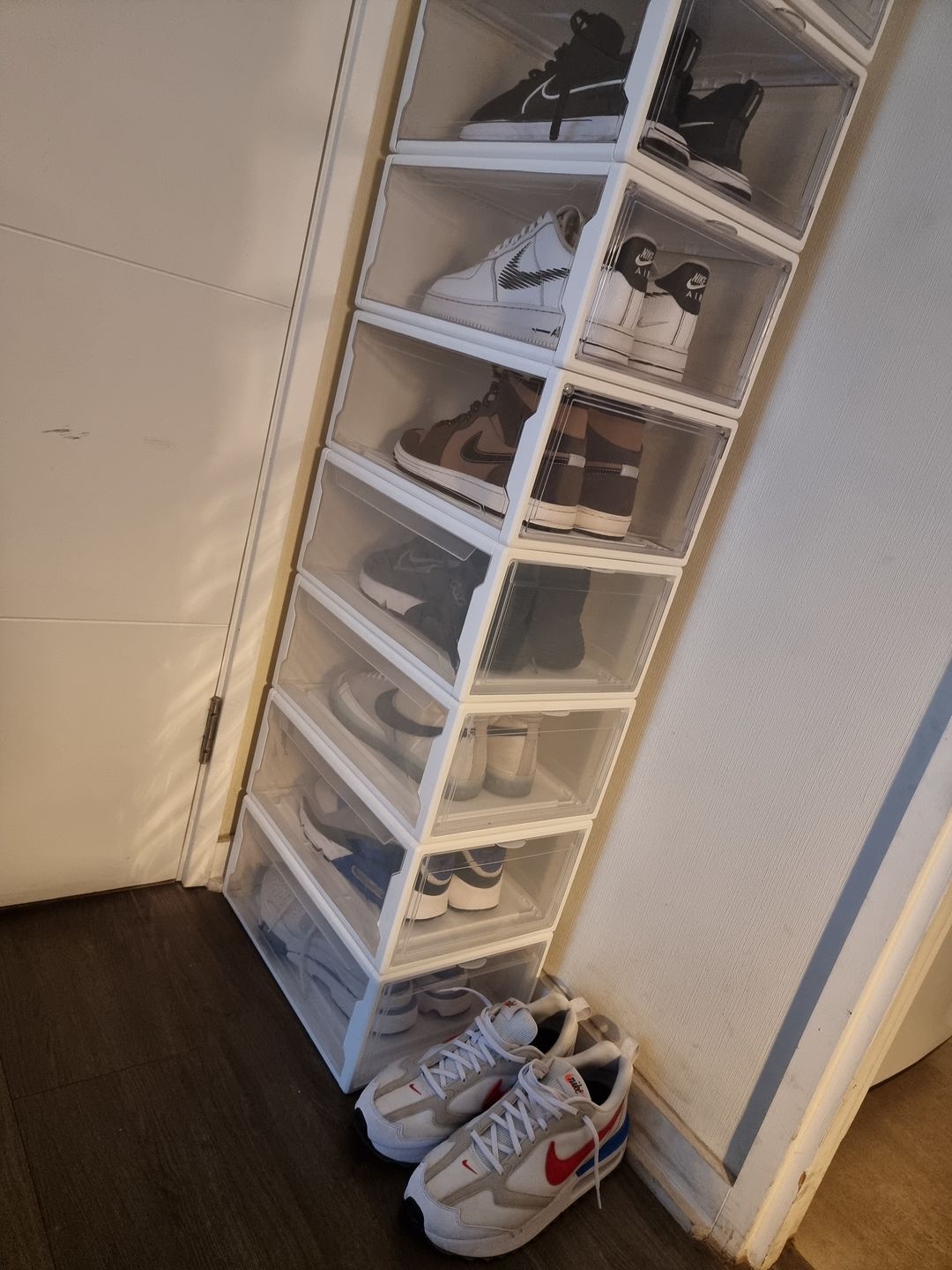 Customer photo review of Caja organizadora de zapatos blanca transparente (caja unitaria)