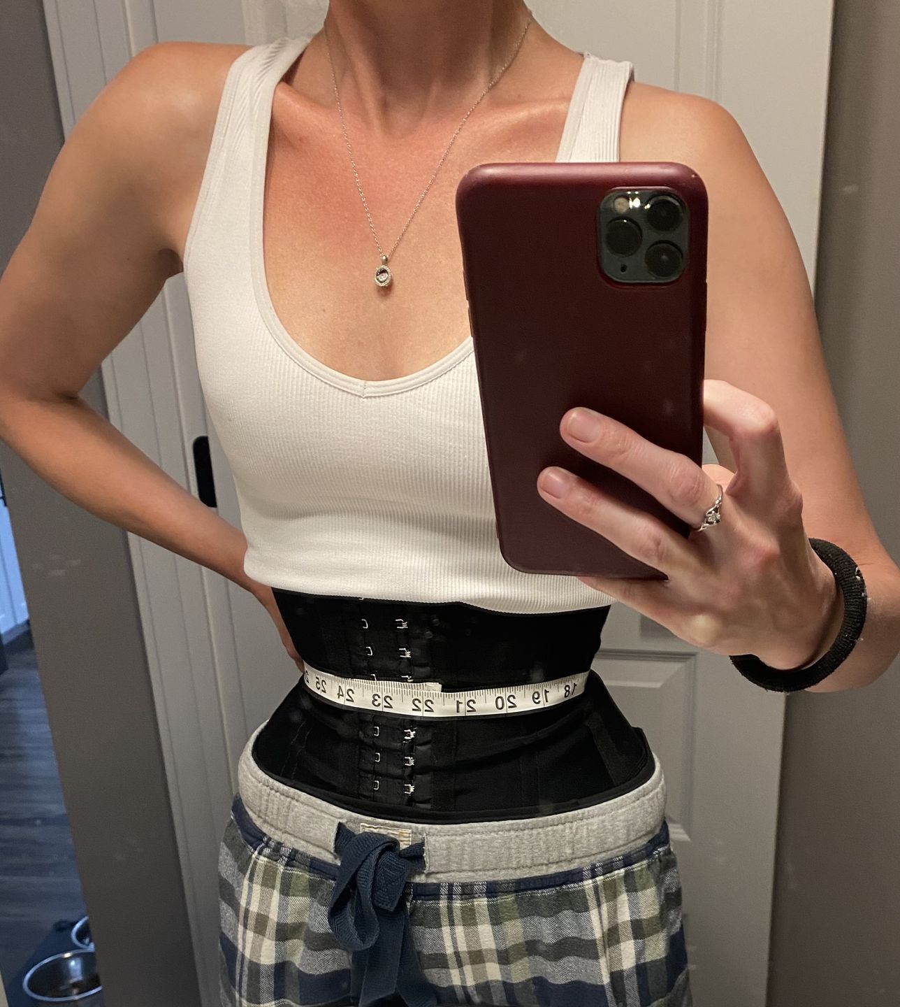 Customer photo review of KWhite Waist Short Torso Trainer