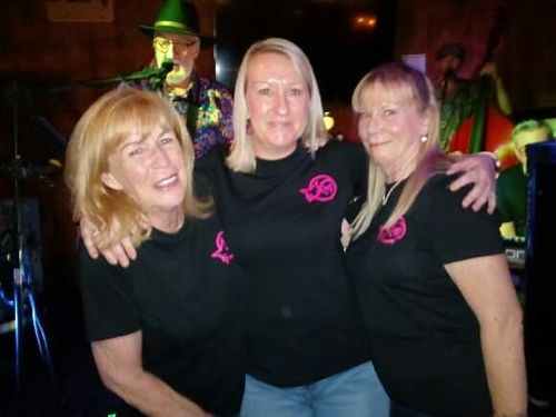 Customer photo review of Mixed 3-Pack + FREE T-SHIRT