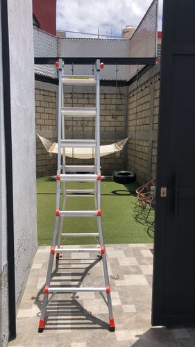 Customer photo review of Escalera de Aluminio Multiposición 17' Tipo IA Megamax Little Giant 14417 Sin Airdeck (Demo)