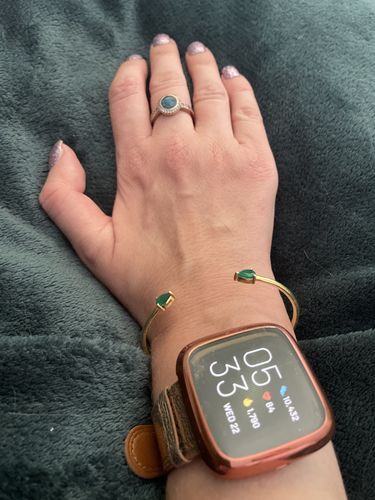 Customer photo review of Green Onyx Teardrop Cuff Bangle Bracelet