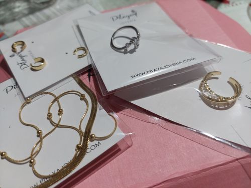 Customer photo review of Anillo Cruzado Glam