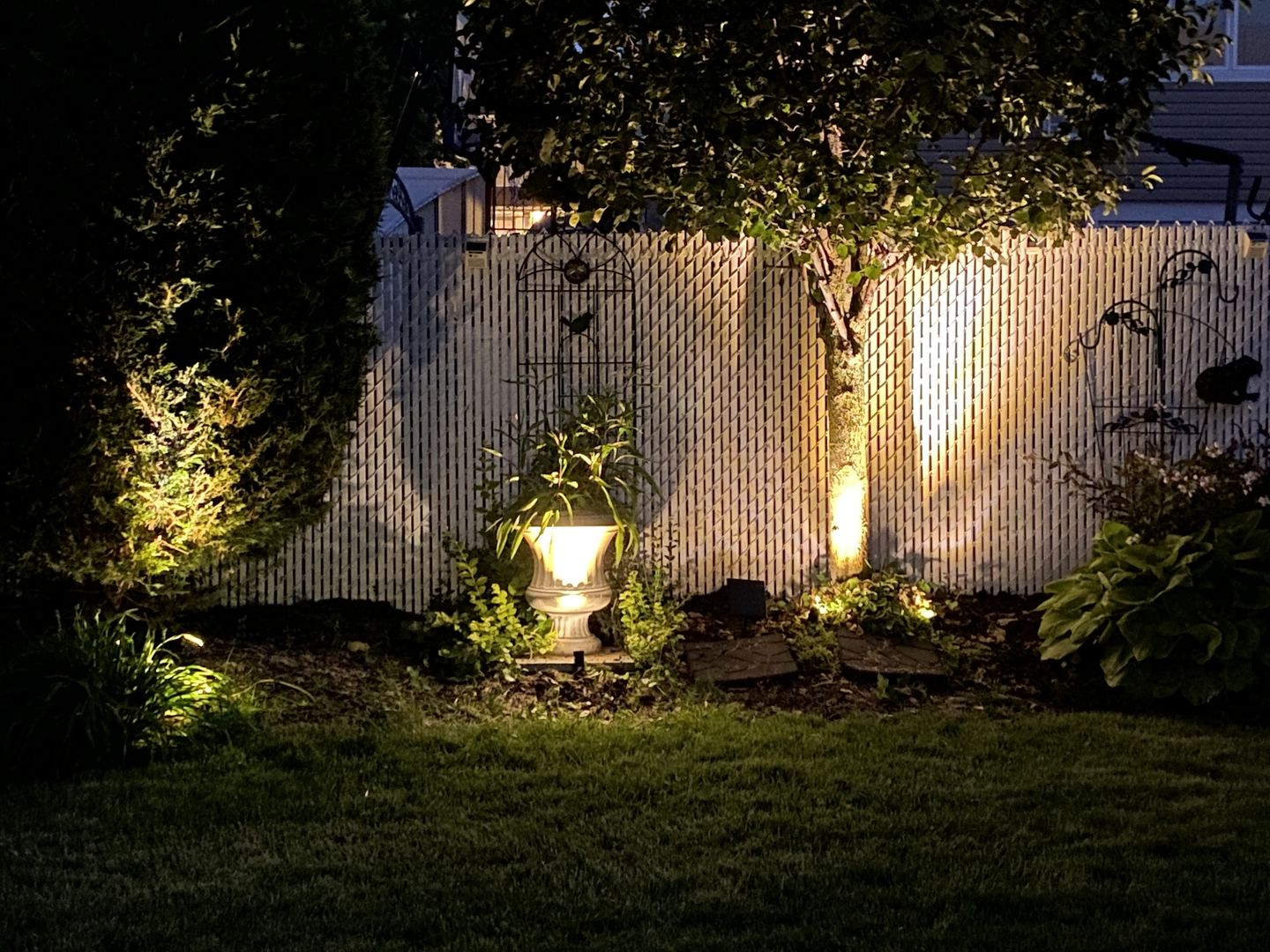 Customer photo review of TSUN RGB LED Outdoor Solar Spotlight