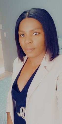 Customer photo review of CHELSEA - Brazilian 4x4 Lace Wig