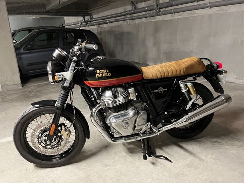 Customer photo review of Housse de Selle CONFORT cuir Camel pour Royal Enfield Interceptor 650