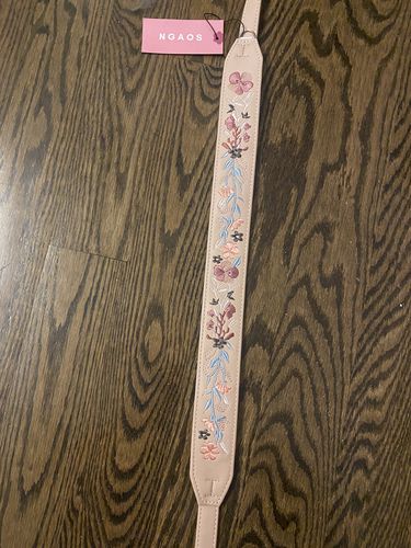 Customer photo review of Florastrap - Embroidered Bag Strap