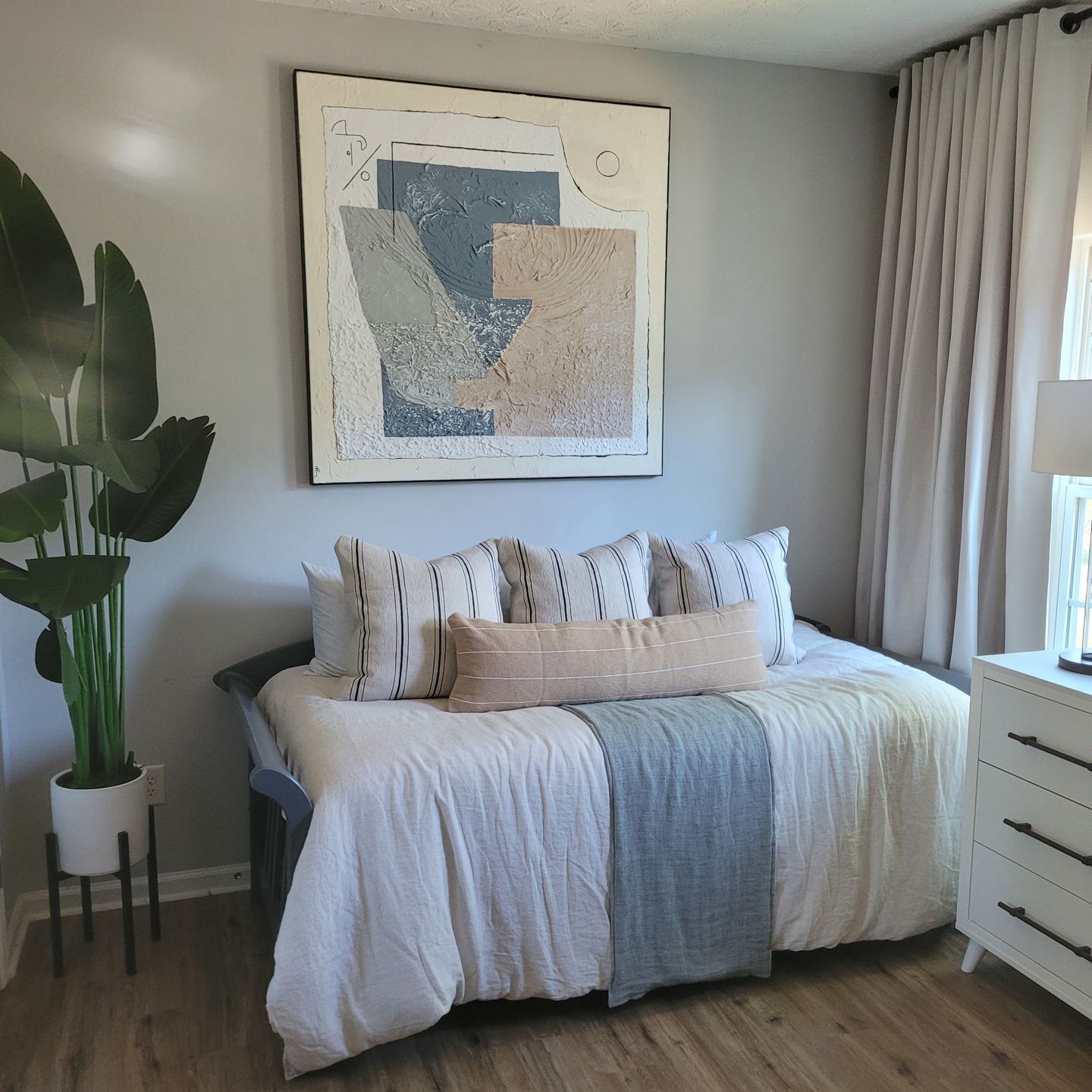 Customer photo review of Wren in Moss - 12x20" | 12x26" | 12x40"