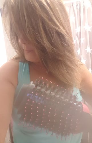 Customer photo review of Brosse Lissante Chauffante Professionnelle 3 en 1 HairLissy®