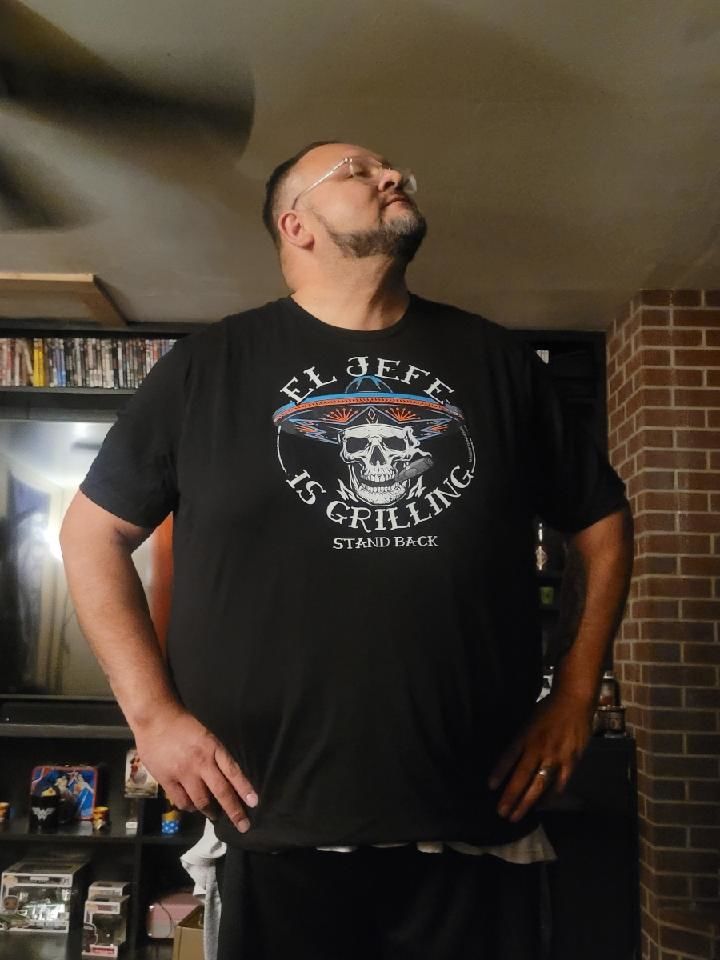 Customer photo review of Premium El Jefe Is Grilling OG Greaser Tee