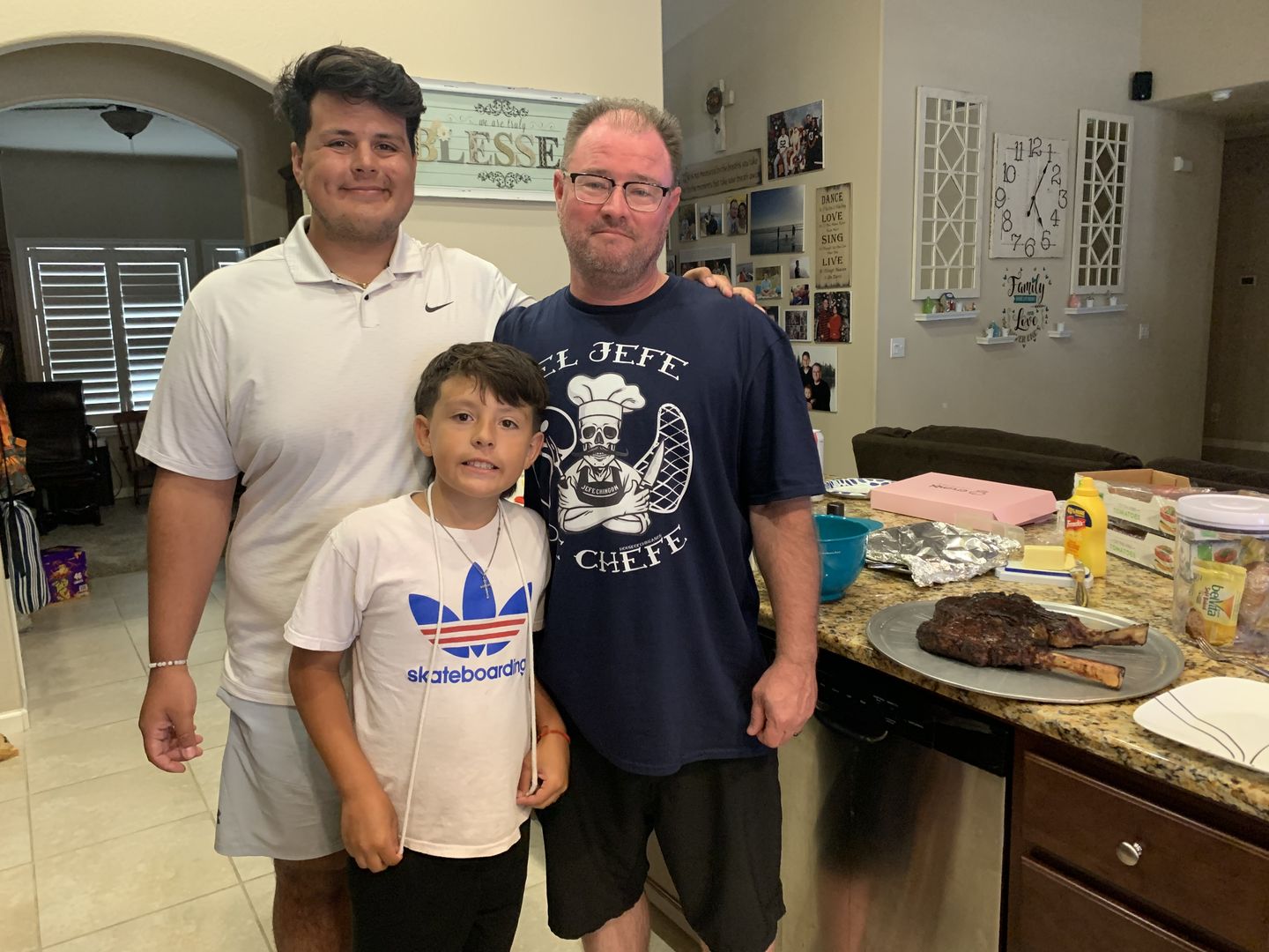 Customer photo review of Premium El Jefe Is Grilling OG Greaser Tee
