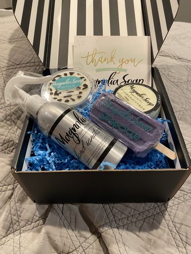 Customer photo review of Magnolia Monthly