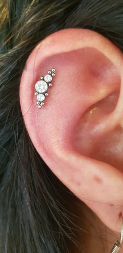 Customer photo review of Piercing 1era Perforación Mystic Titanio