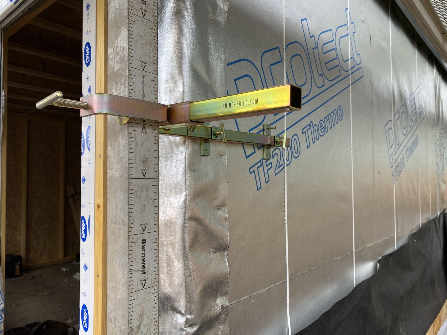 Customer photo review of Gallows Bracket with Timber and Profile Clamps