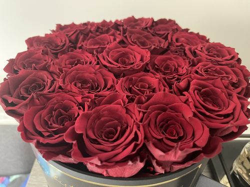 Customer photo review of Everlasting Rose Box - Small Round