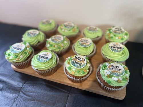 Customer photo review of 30 x 3.8 cm Small Cupcake Custom Edible Icing Images