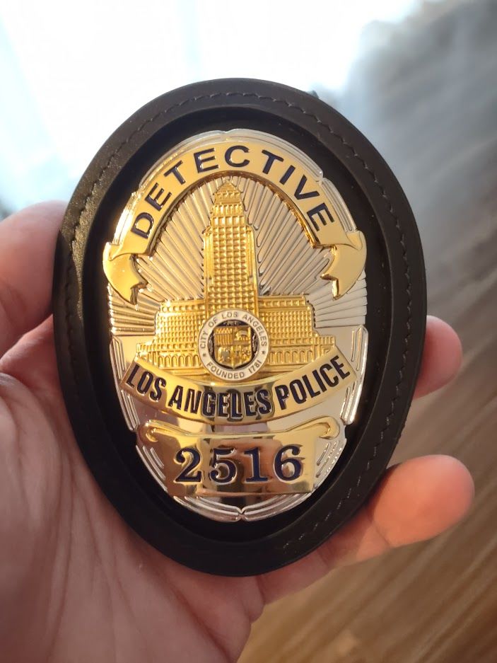 Customer photo review of LAPD Los Angeles Police Detective Badge Solid Copper Replica Movie Props With Number 2516