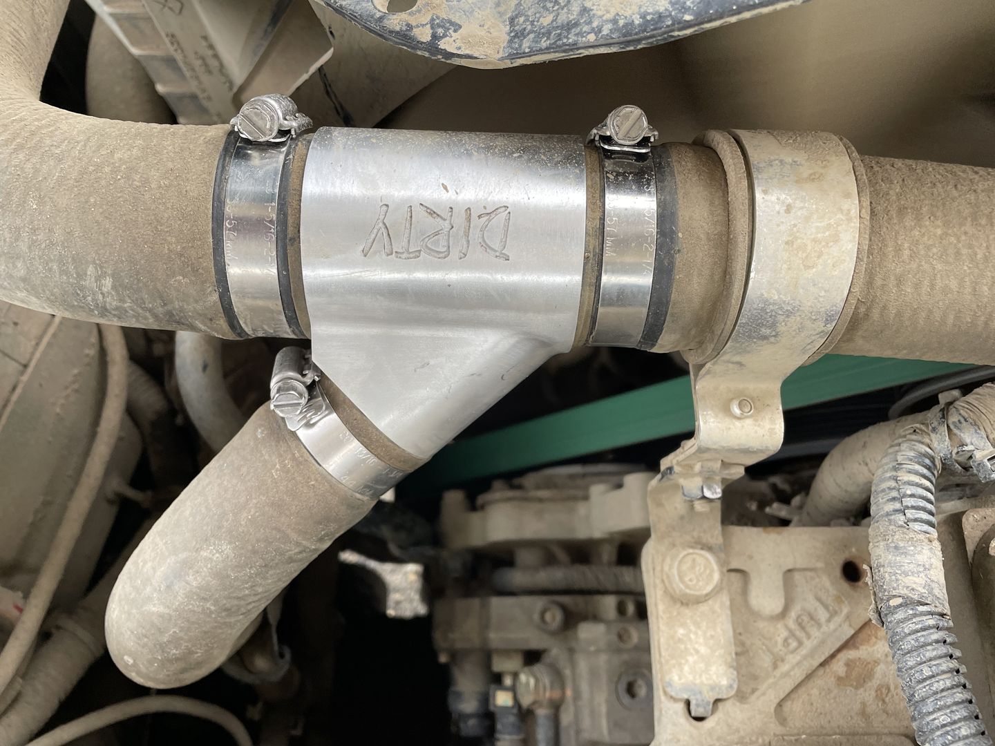 Customer photo review of 2013-2018 Cummins Billet Dual Radiator Coolant Y-Pipe (I67-ENG-A001)