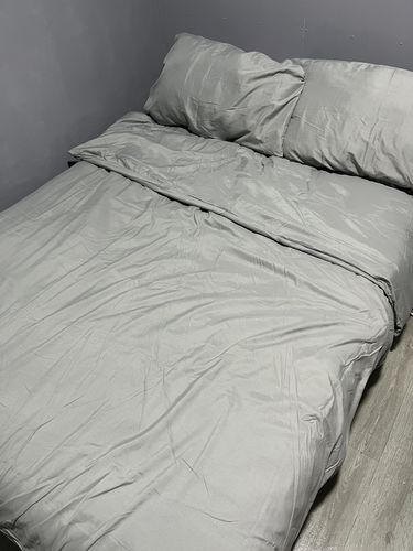 Customer photo review of PLAIN BEDDING SETS