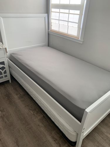 Customer photo review of 4 Way Stretchable Elastic Fitted Bedsheet