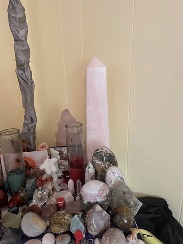 Customer photo review of HUGE 12lb Mangano Calcite Tower -XXL 😍