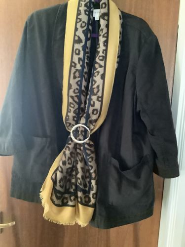 Customer photo review of LARGE MUSTARD YELLOW STRIPE LEOPARD PRINT SCARF