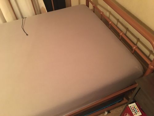 Customer photo review of 4 Way Stretchable Elastic Fitted Bedsheet