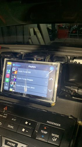 Customer photo review of Infiniti M 2008-2020 Apple CarPlay & Android Auto OEM Integration