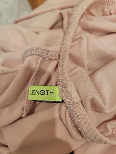 Customer photo review of 4 Way Stretchable Elastic Fitted Bedsheet