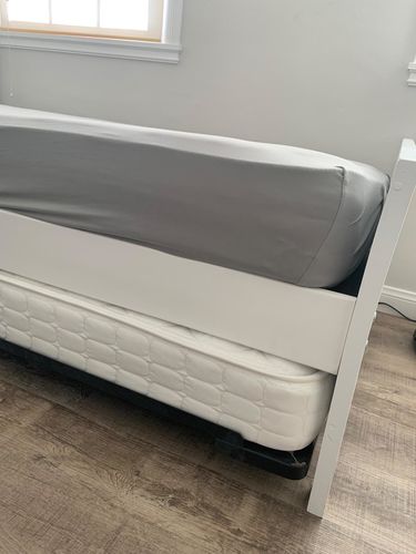 Customer photo review of 4 Way Stretchable Elastic Fitted Bedsheet