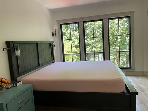 Customer photo review of 4 Way Stretchable Elastic Fitted Bedsheet