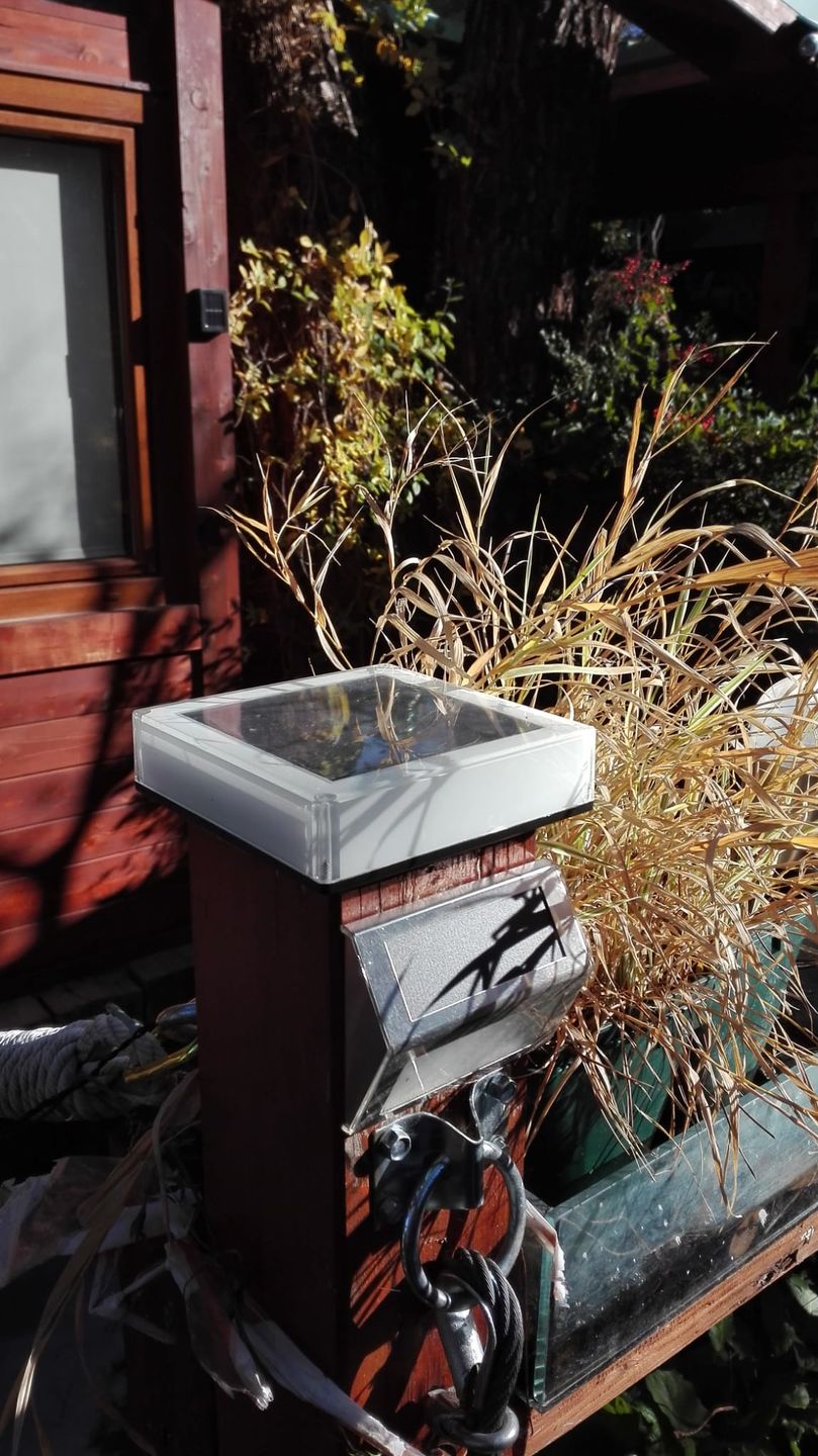 Customer photo review of TSUN 5x5 inch Solar Post Lights Three-Color Switch