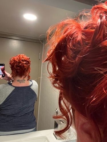 Customer photo review of JuvaBun Messy Bun