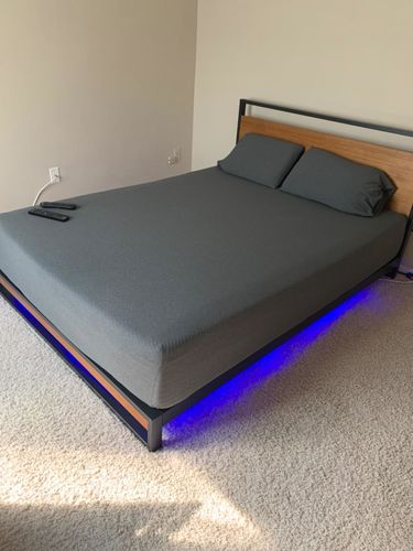 Customer photo review of 4 Way Stretchable Elastic Fitted Bedsheet