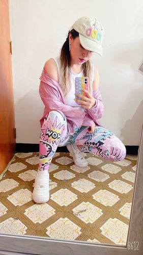 Customer photo review of Leggings Deportivo mujer, diseño cómic, licra Colombiana, Push Up, disimula Celulitis y no se transparenta TFIT PRO 727