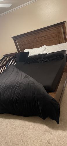 Customer photo review of 4 Way Stretchable Elastic Fitted Bedsheet