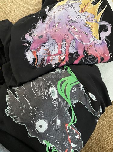 Customer photo review of Wolf, Unisex T-Shirt