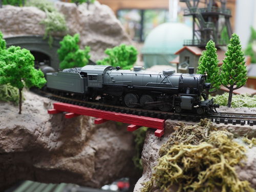 Customer photo review of BLI 6948 Light Pacific 4-6-2, NYC 6467, "Battleship Gray", Paragon4 Sound/DC/DCC, N