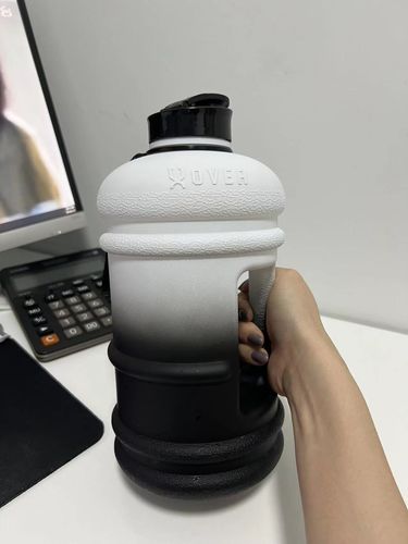 Customer photo review of [NEW] Onyx White Flip/Straw Cap 2.2L Oversized Bottle