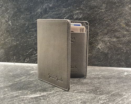 Customer photo review of Slimstar - slim wallet with small coin pocket