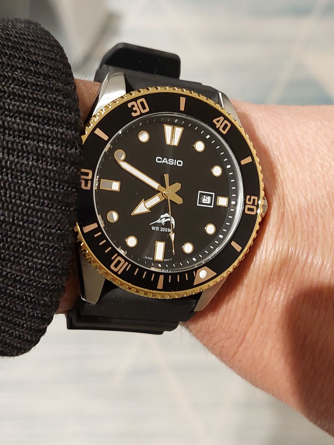 Customer photo review of Reloj Casio Submariner Marlin Duro MDV106G-1AVCF Negro Dorado Buceo