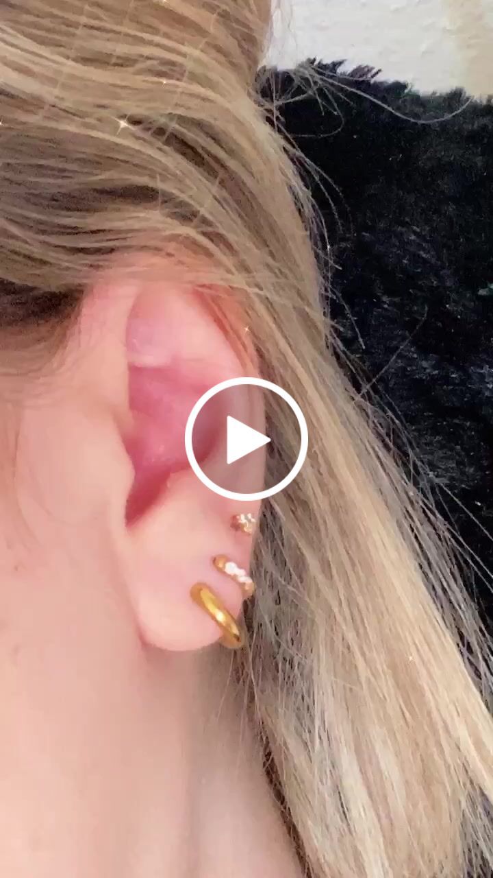 Customer video review of Simple Ohrringe | 18K vergoldet