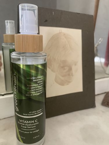 Customer photo review of POMEGRANATE B5 - Nettoyant doux pour le visage